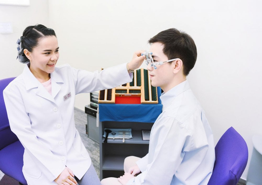 Slider image (7) TRSC International Eye and Vision Center